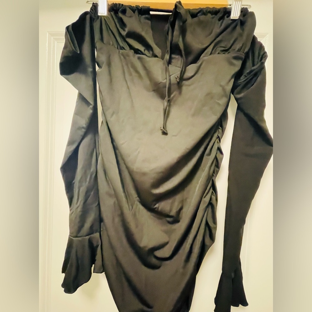 Black shein bodycon dress.